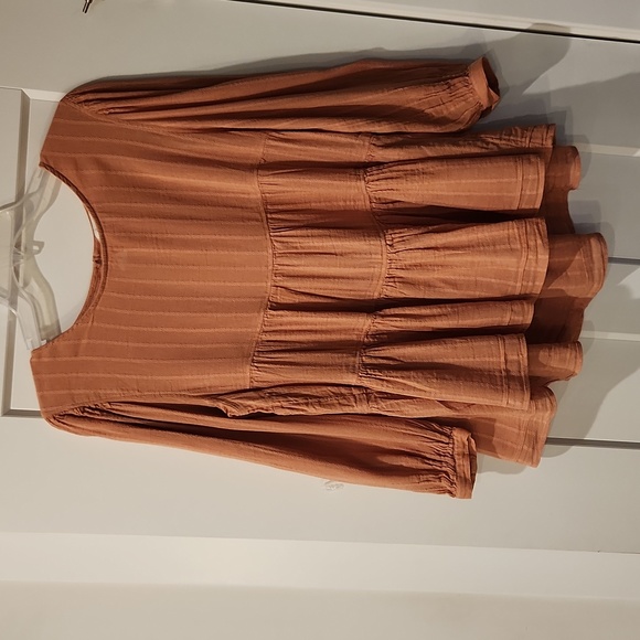 American Eagle - Long Sleeve Tiered Babydoll Top Open Back Small - Picture 1 of 7